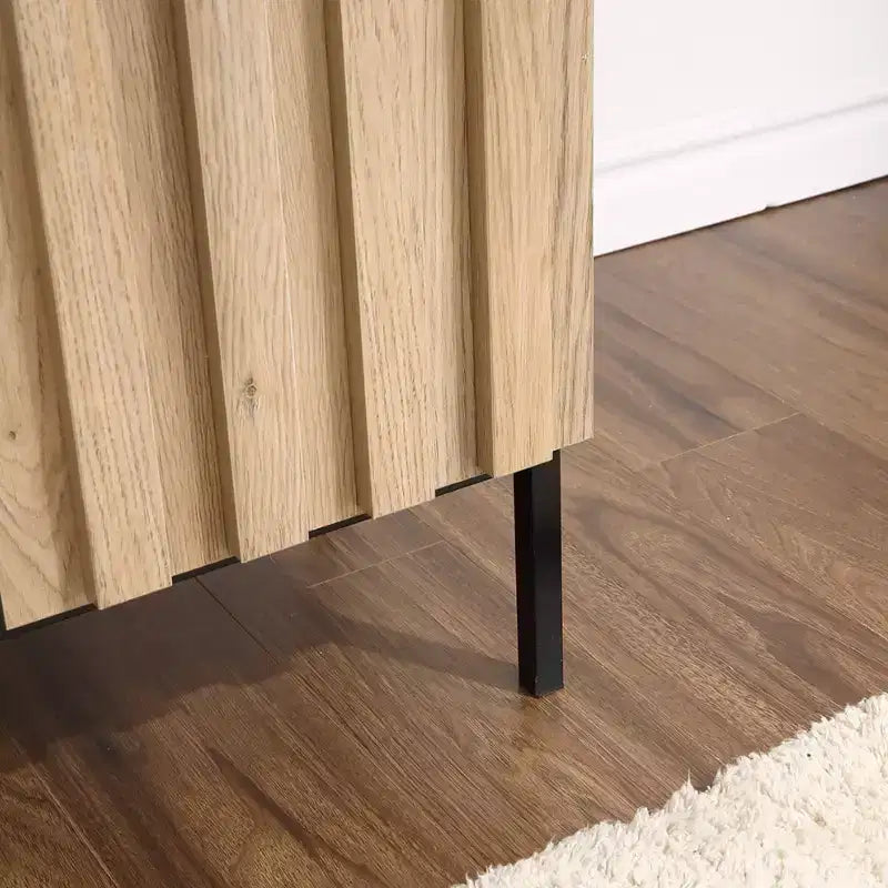 Credenza a 2 ante in rovere scanalato