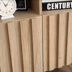 Credenza a 2 ante in rovere scanalato