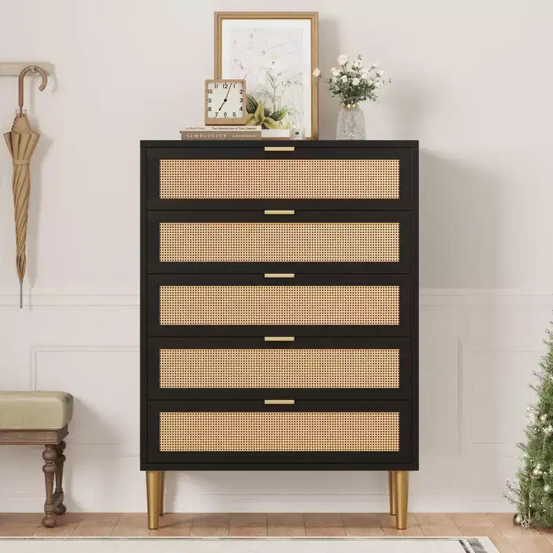 Comò a 5 cassetti in rattan Acekool con gambe dorate, cassettiera alta per camera da letto e soggiorno